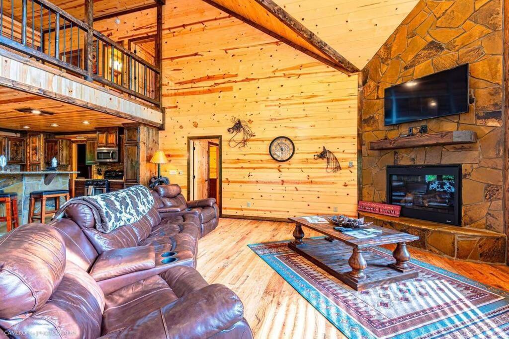 Iron Horse Lodge Sleeps 18, Games, Fire Pit, Hot Tub, Ev, More Брокен-Боу Екстер'єр фото