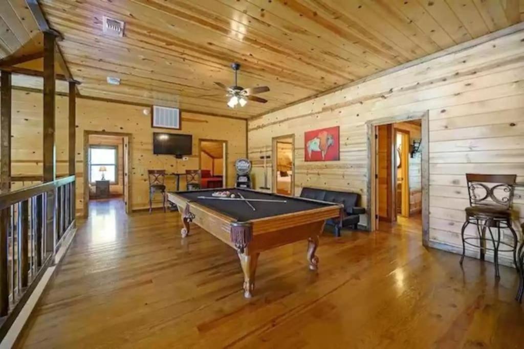 Iron Horse Lodge Sleeps 18, Games, Fire Pit, Hot Tub, Ev, More Брокен-Боу Екстер'єр фото