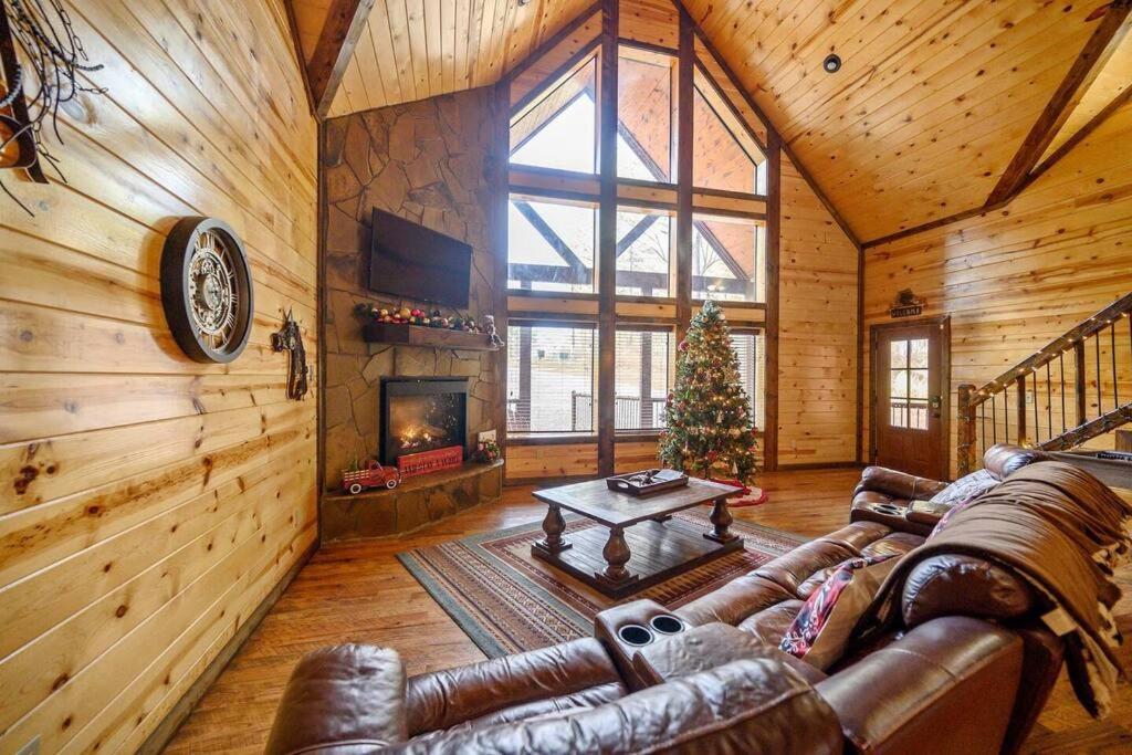 Iron Horse Lodge Sleeps 18, Games, Fire Pit, Hot Tub, Ev, More Брокен-Боу Екстер'єр фото
