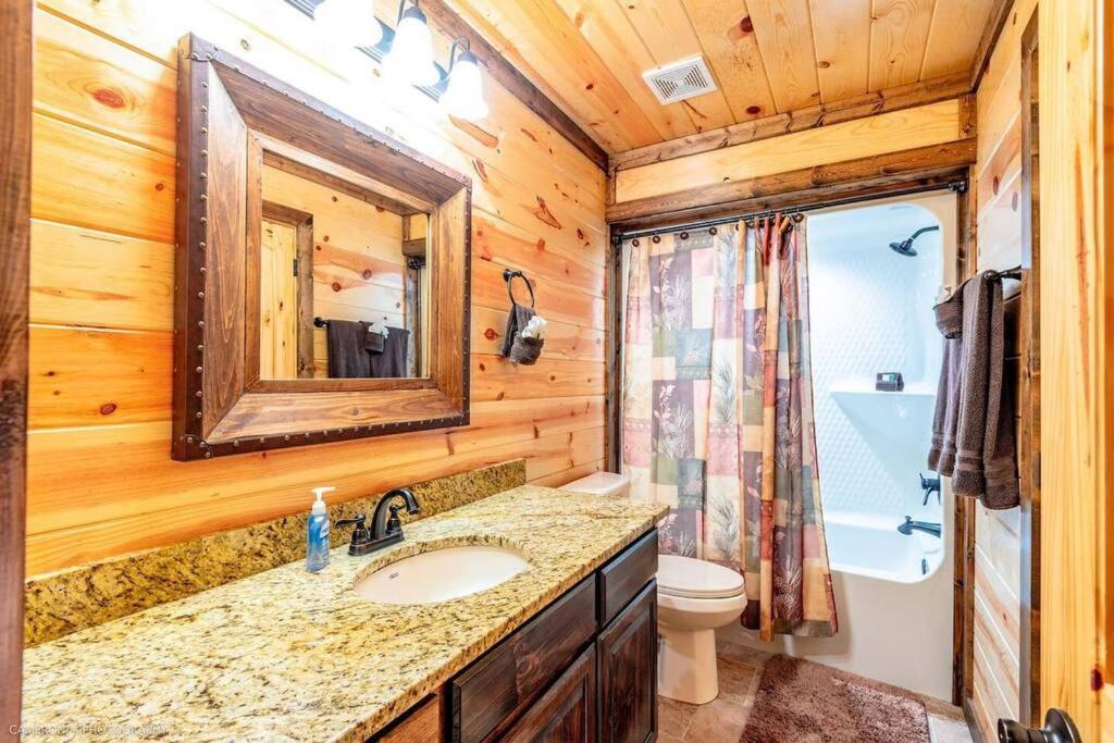 Iron Horse Lodge Sleeps 18, Games, Fire Pit, Hot Tub, Ev, More Брокен-Боу Екстер'єр фото