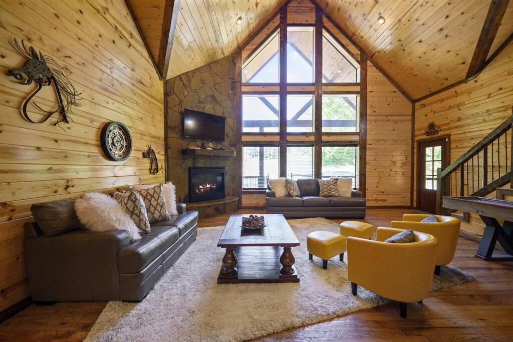 Iron Horse Lodge Sleeps 18, Games, Fire Pit, Hot Tub, Ev, More Брокен-Боу Екстер'єр фото