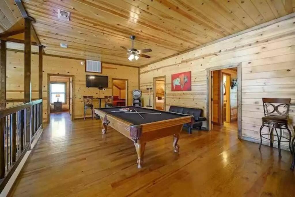 Iron Horse Lodge Sleeps 18, Games, Fire Pit, Hot Tub, Ev, More Брокен-Боу Екстер'єр фото